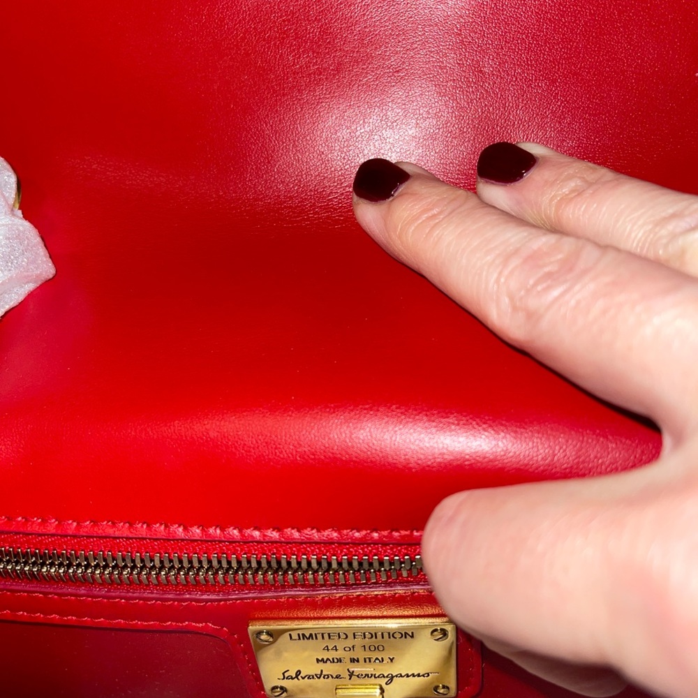 Brand New Limited Edition (44 of 100 made) QUILTED GANCINI FLAP BAG Lipstick Red - Picture 4 of 6
